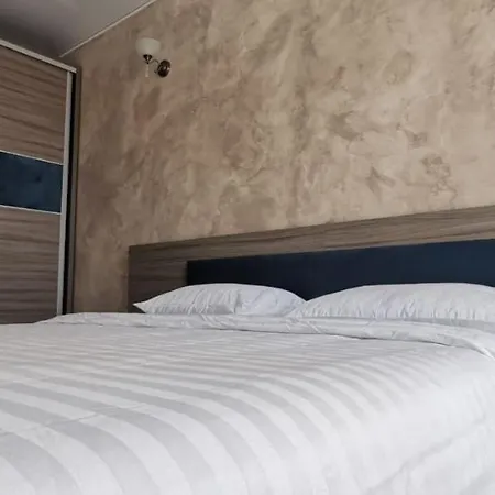 Rb Apartment- Astoria Lake Апартаменты Нэводари