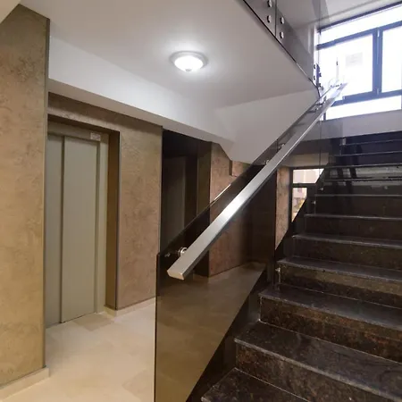 Rb Apartment- Astoria Lake * Нэводари