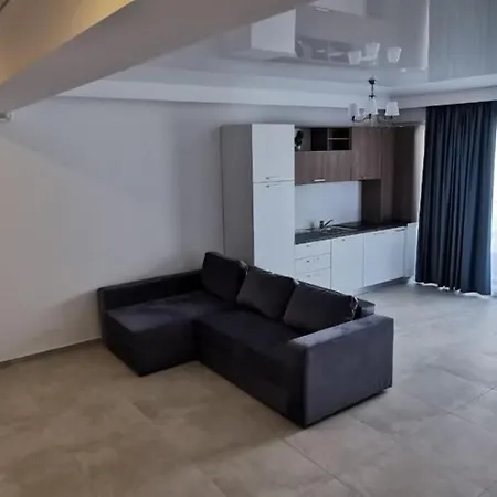 Rb Apartment- Astoria Lake Нэводари