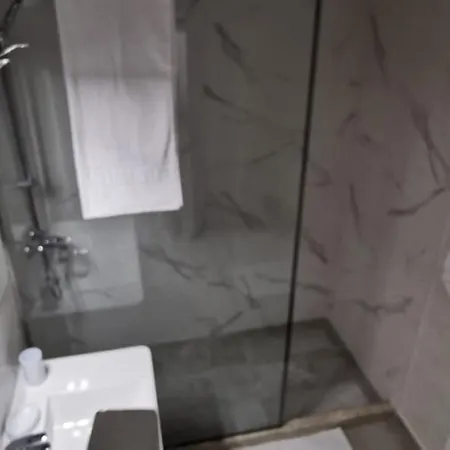 Rb Apartment- Astoria Lake *